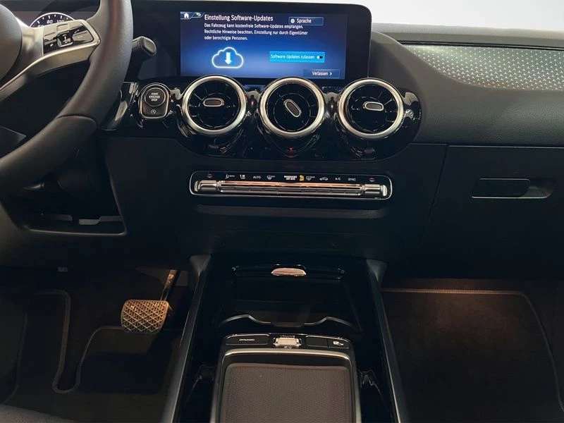 Mercedes-Benz GLA 200 PROGRESSIVE DISTRONIC MBUX KLIMA SHZ ProgressiveH247 GLA 200 PROGRESSIVE DISTRONIC MBUX KLIMA SHZ Progressive