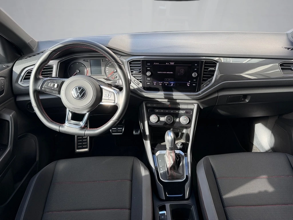 Volkswagen-T-Roc-image-7