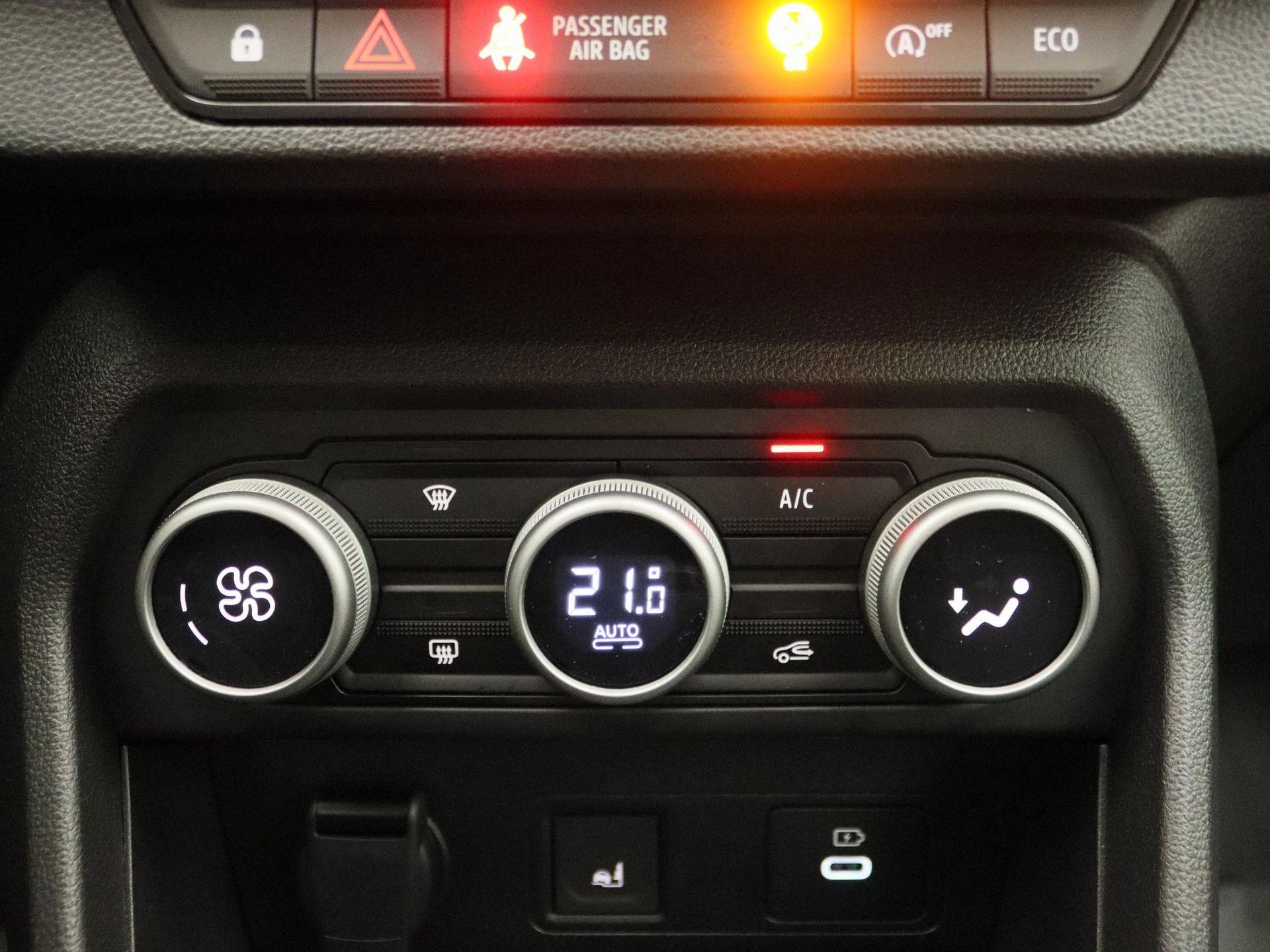 Dacia-Sandero Stepway-image-9