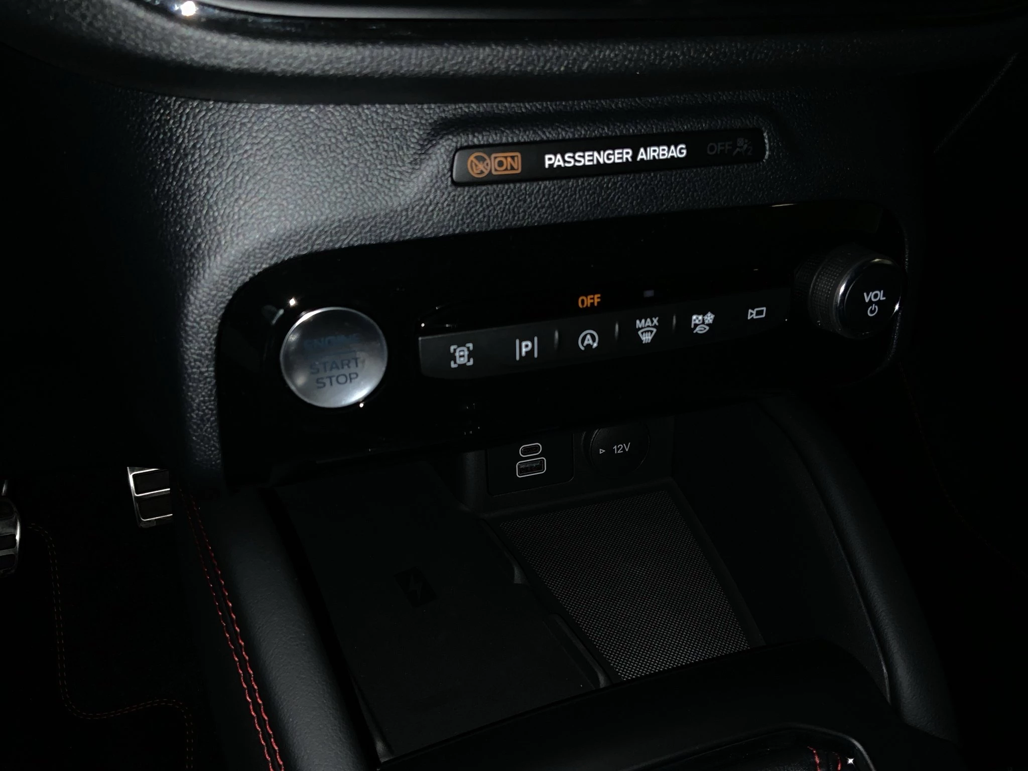 Ford Kuga ST-Line X Aut.*PANO*AHK*360GRAD*LED-MATRIX*NAVI*GRA*WINTER-PKT..