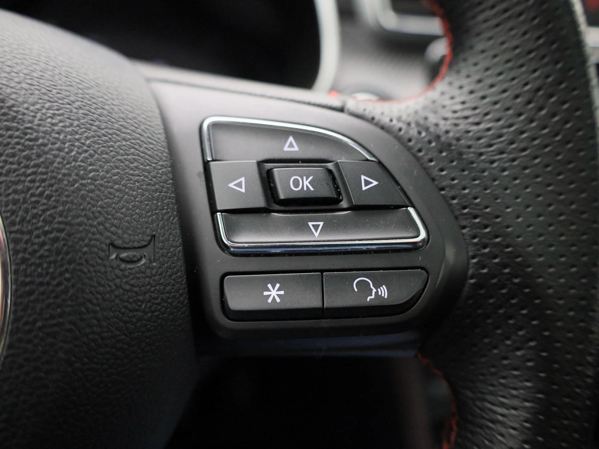 MG-ZS EV-image-16