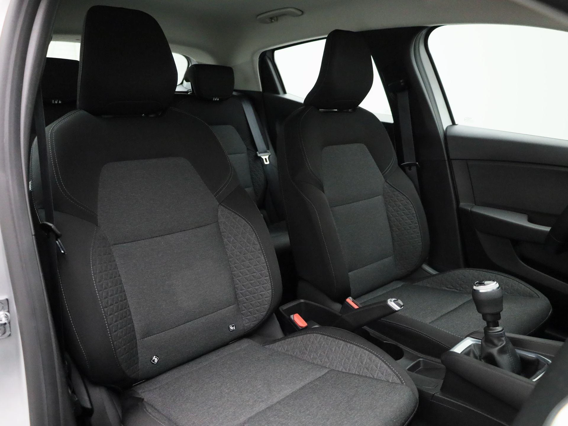 Renault-Clio-image-31