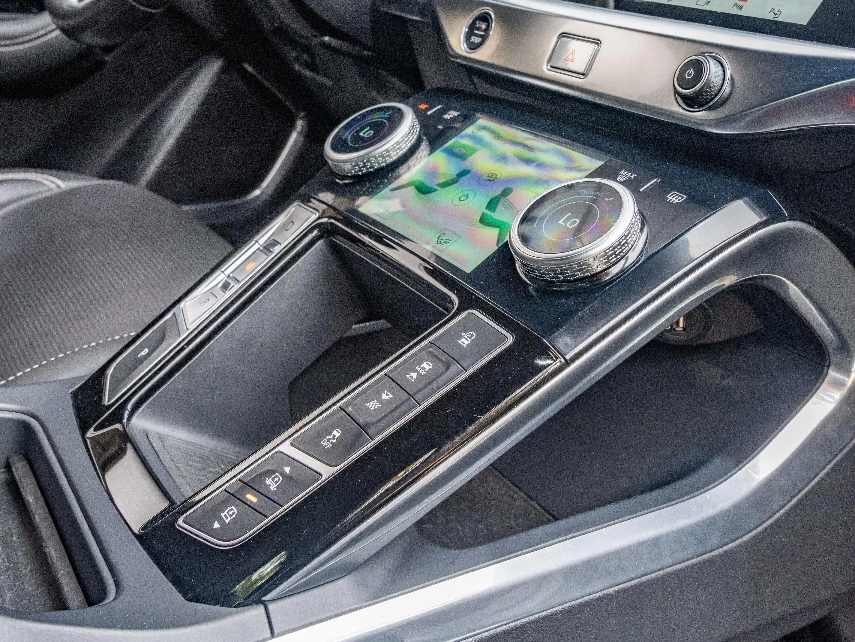 Jaguar-I-PACE-image-22
