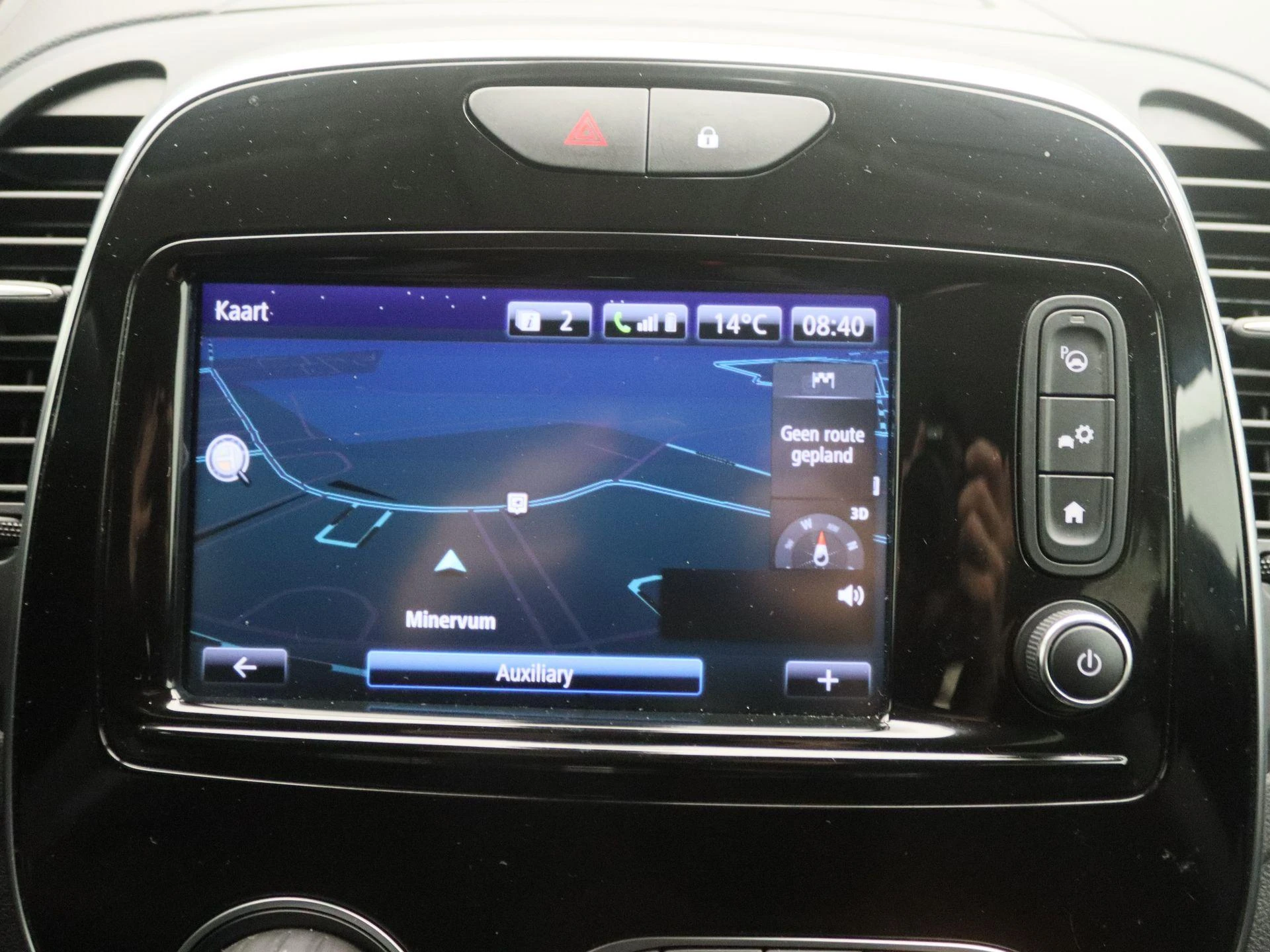 Renault-Captur-image-8
