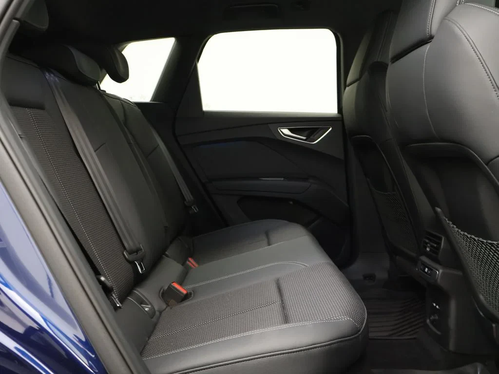 Audi-Q4 e-tron-image-9