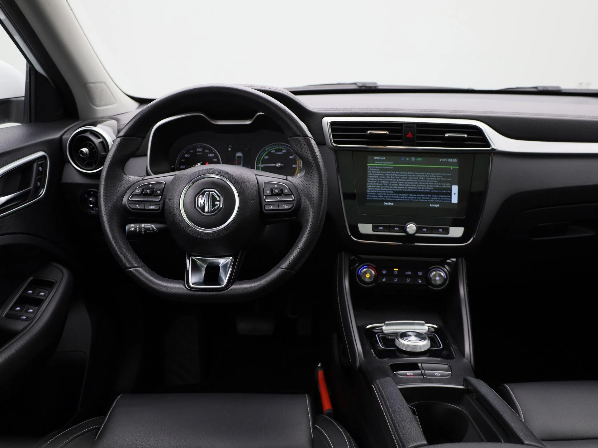 MG-ZS EV-image-6