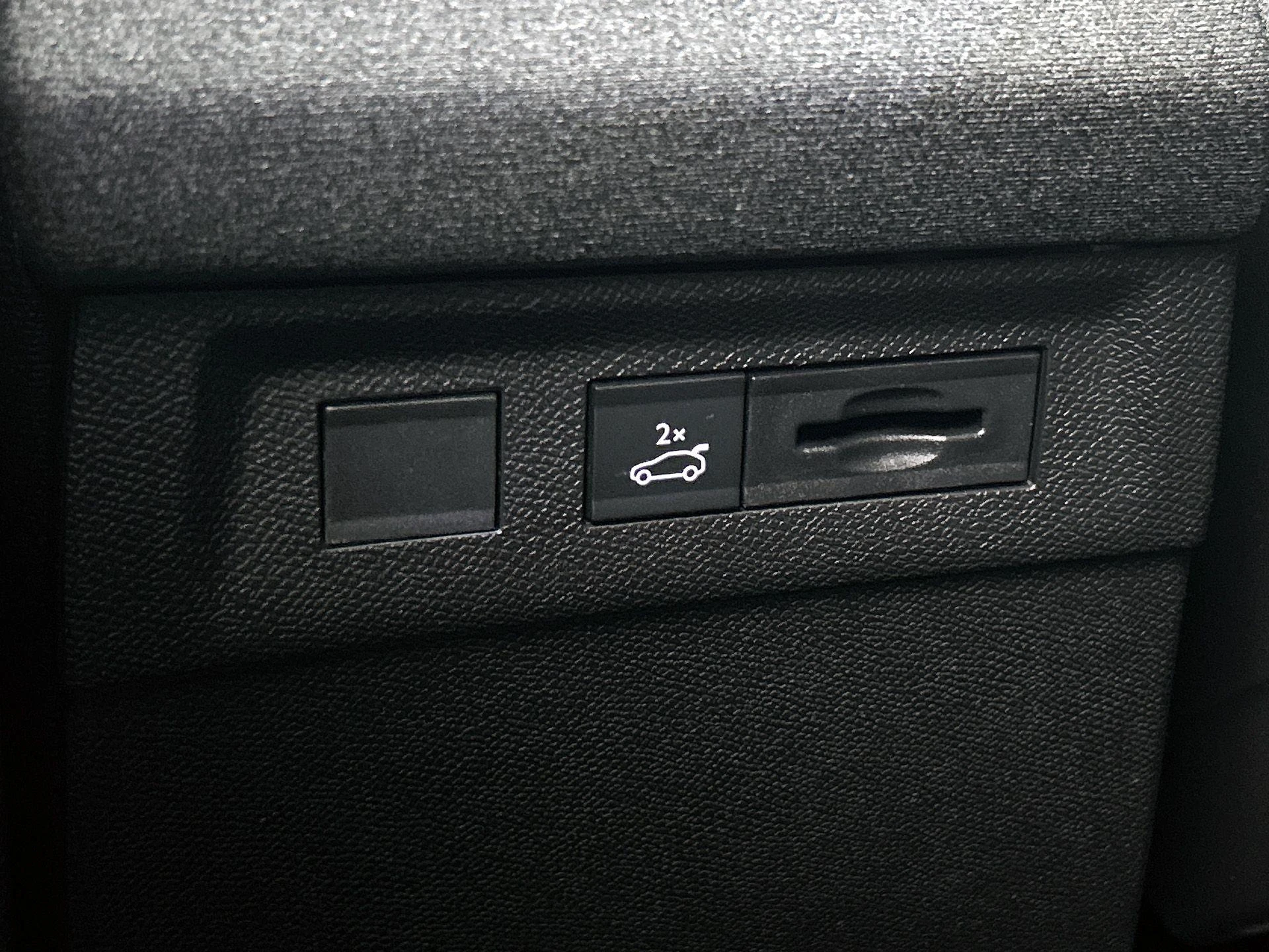 Opel-Grandland-image-21
