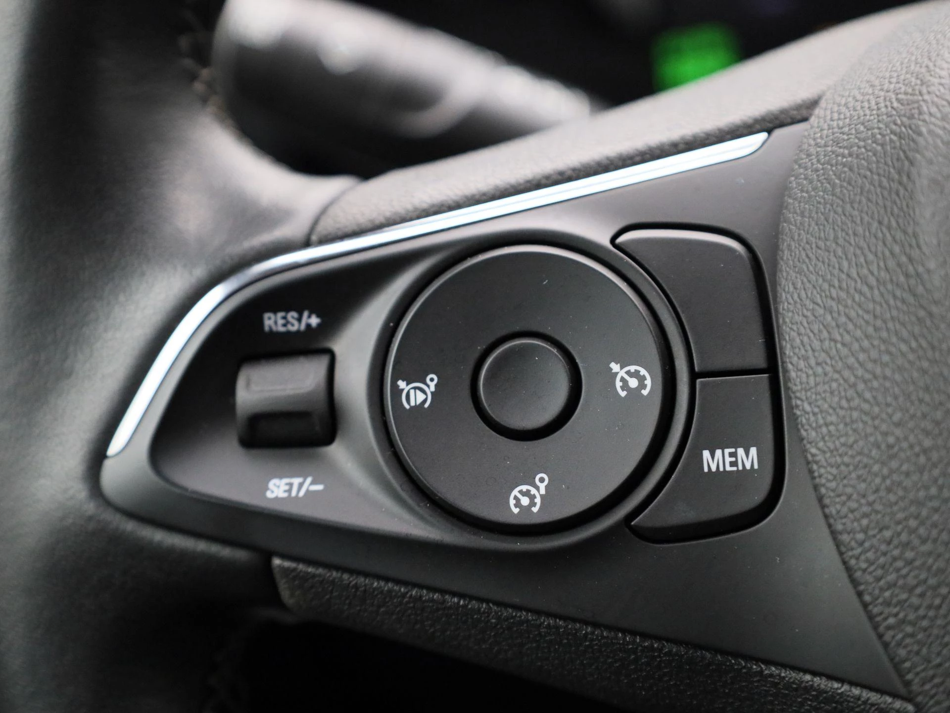 Opel-Mokka-e-image-18