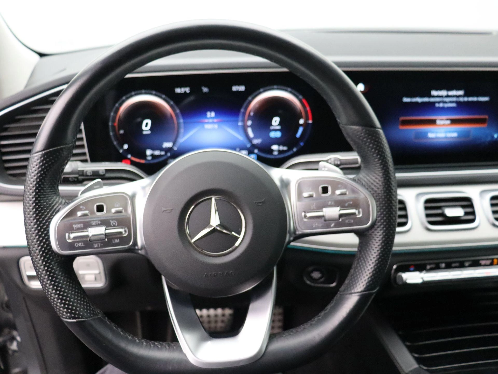 Mercedes-Benz GLE 350 e 4MATIC SUV AMG LINE + NAPPA + BURMESTER + PANORAMISCH DAK + TREKHAAK +
