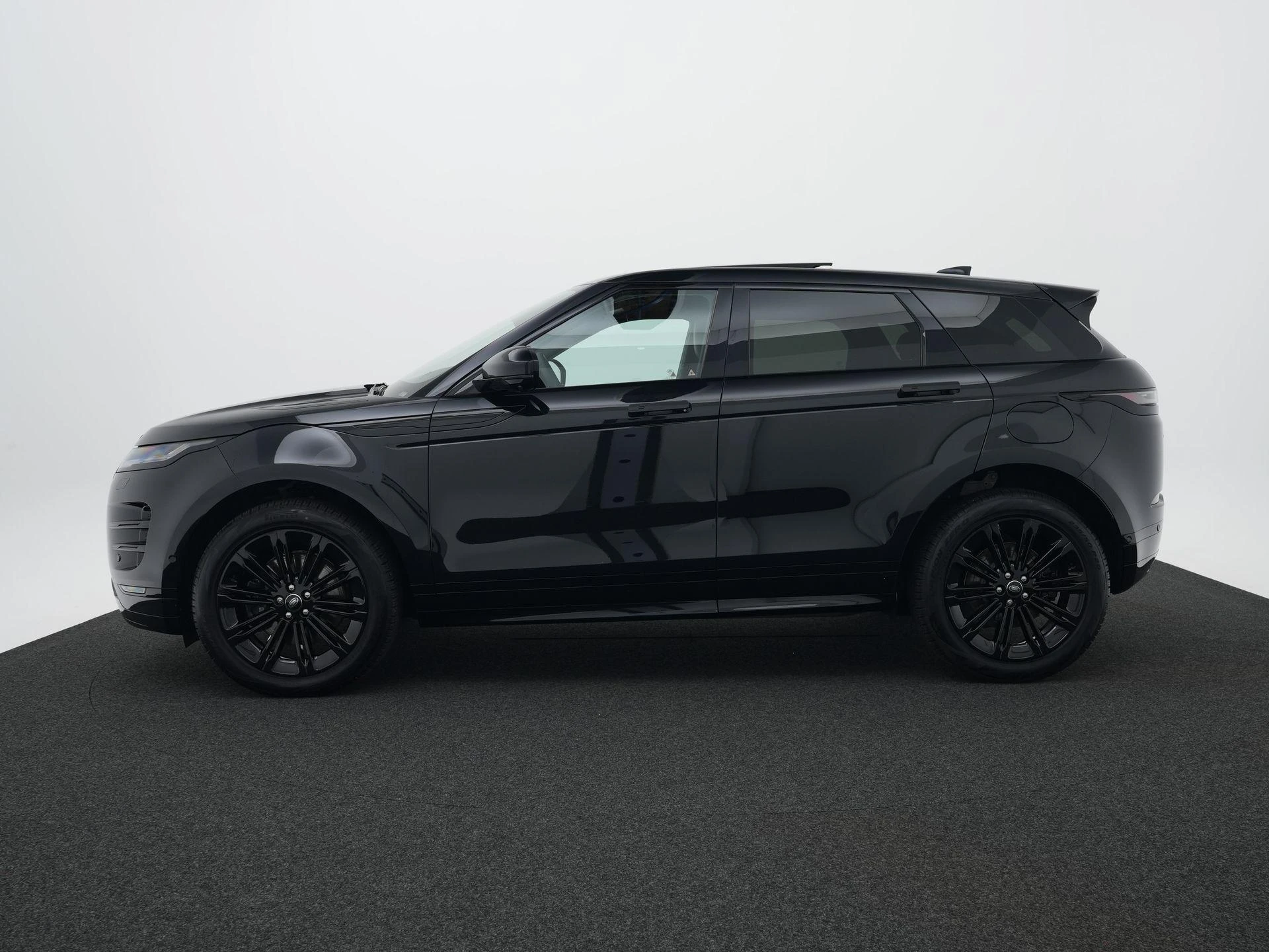 Land Rover-Range Rover Evoque-image-3