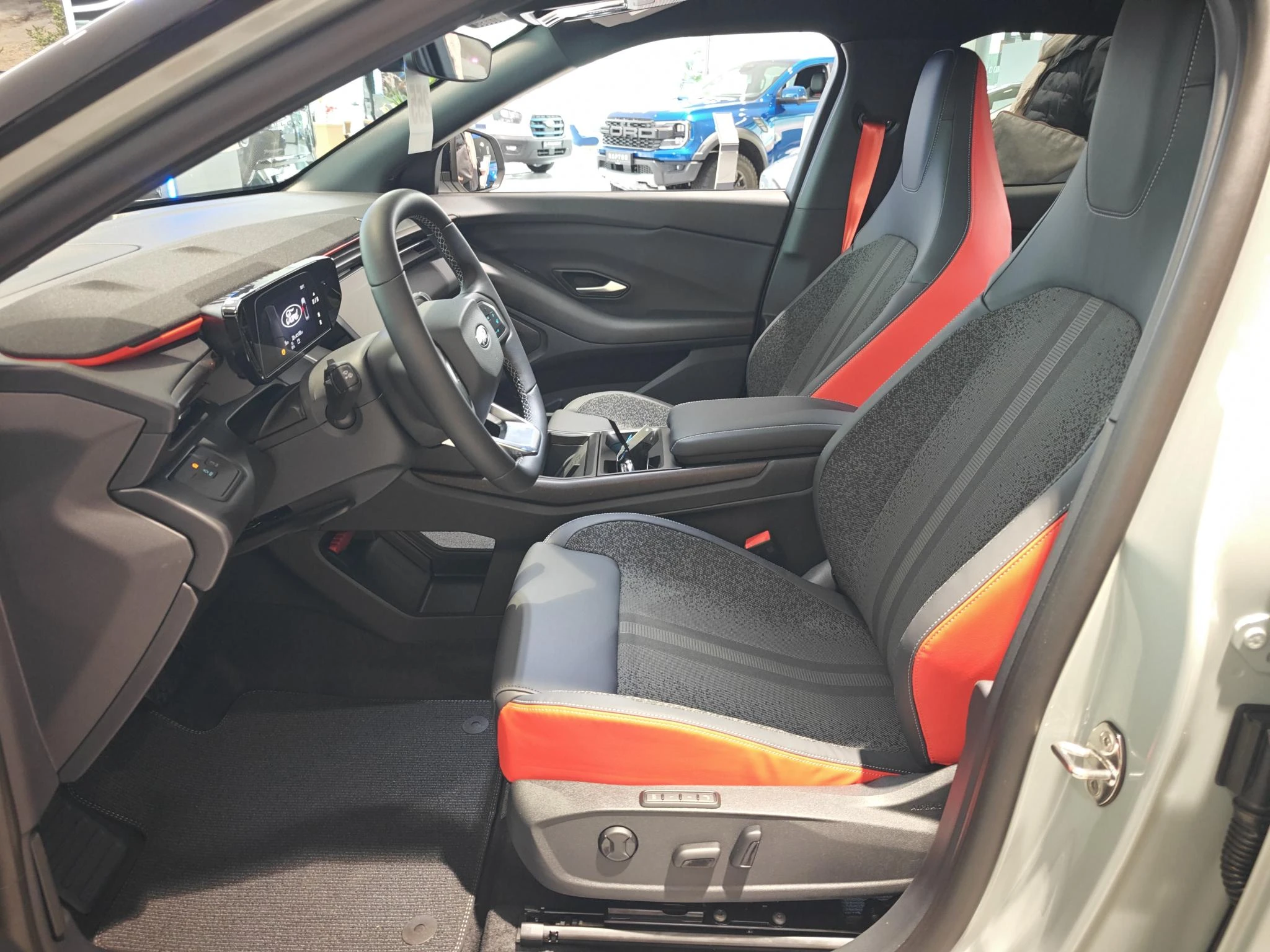 Ford-Explorer-image-11