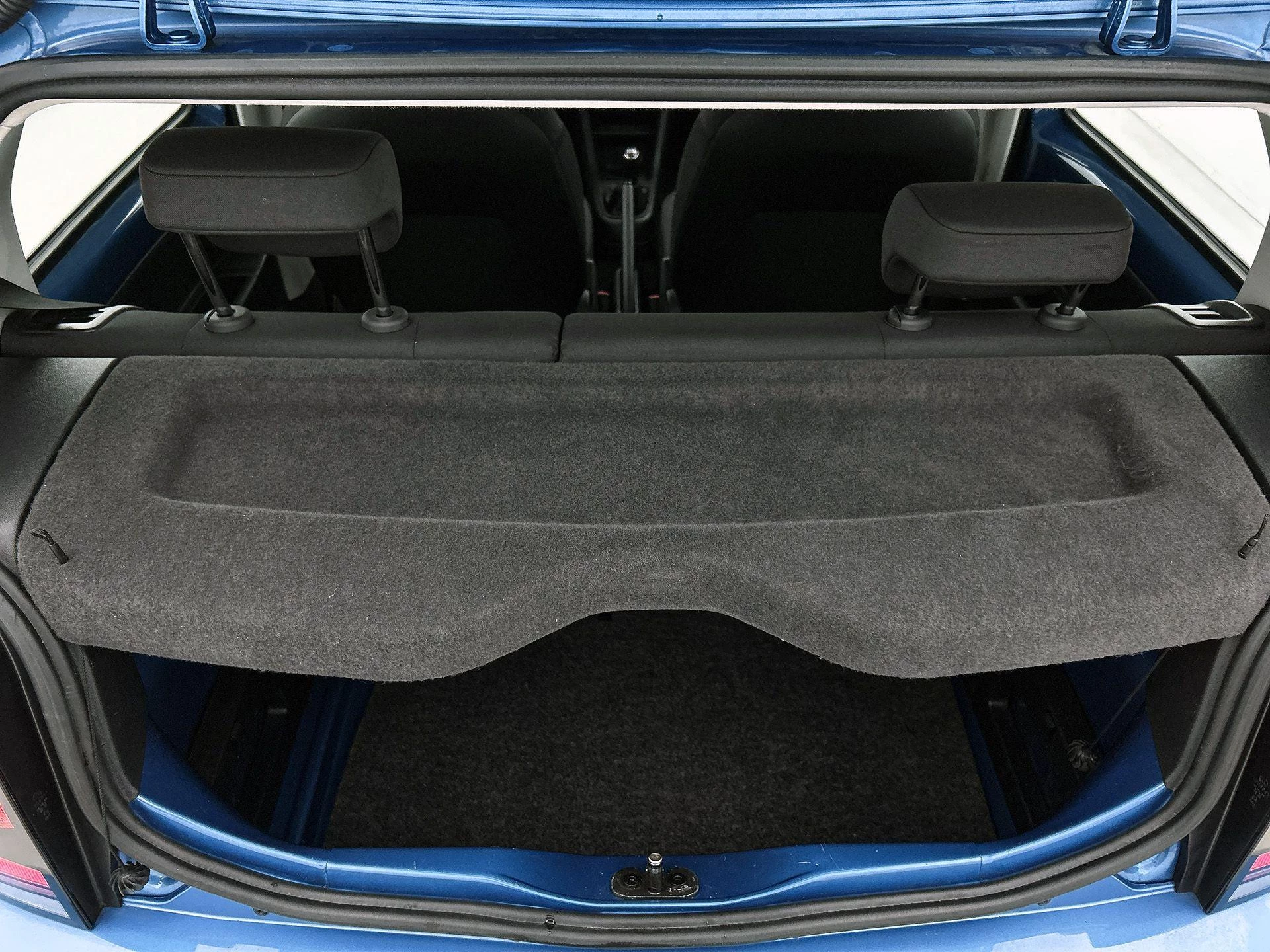 Volkswagen-up!-image-14