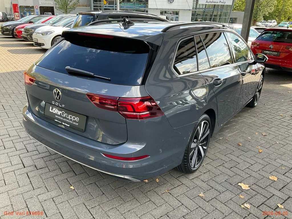 Volkswagen-Golf-image-1