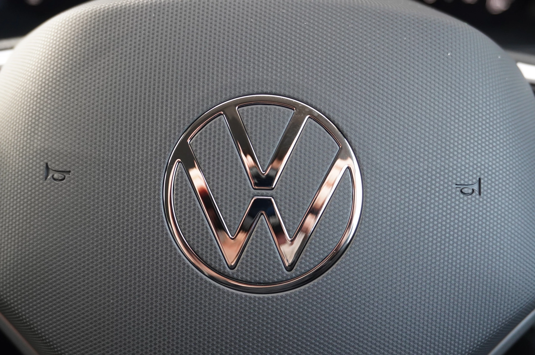 Volkswagen-Polo-image-26