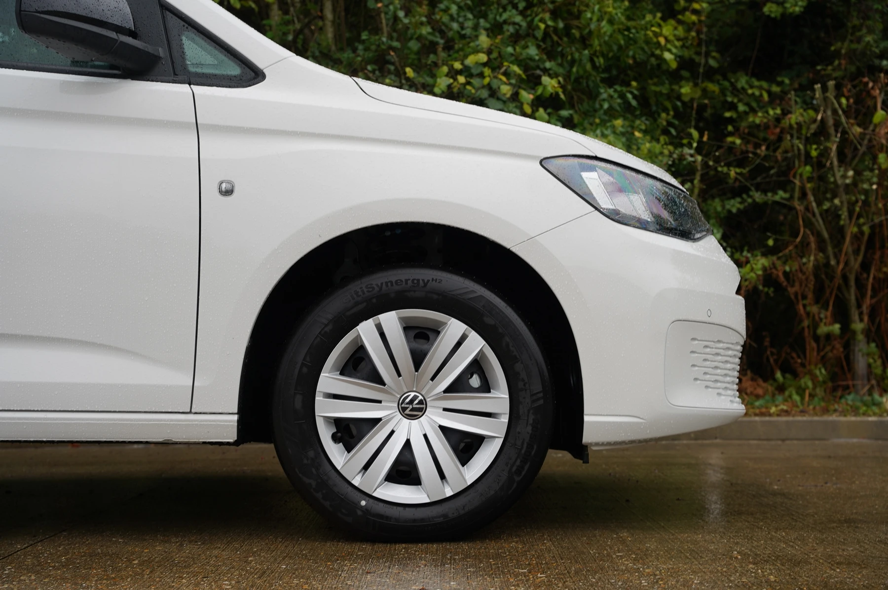 Volkswagen-Caddy-image-39