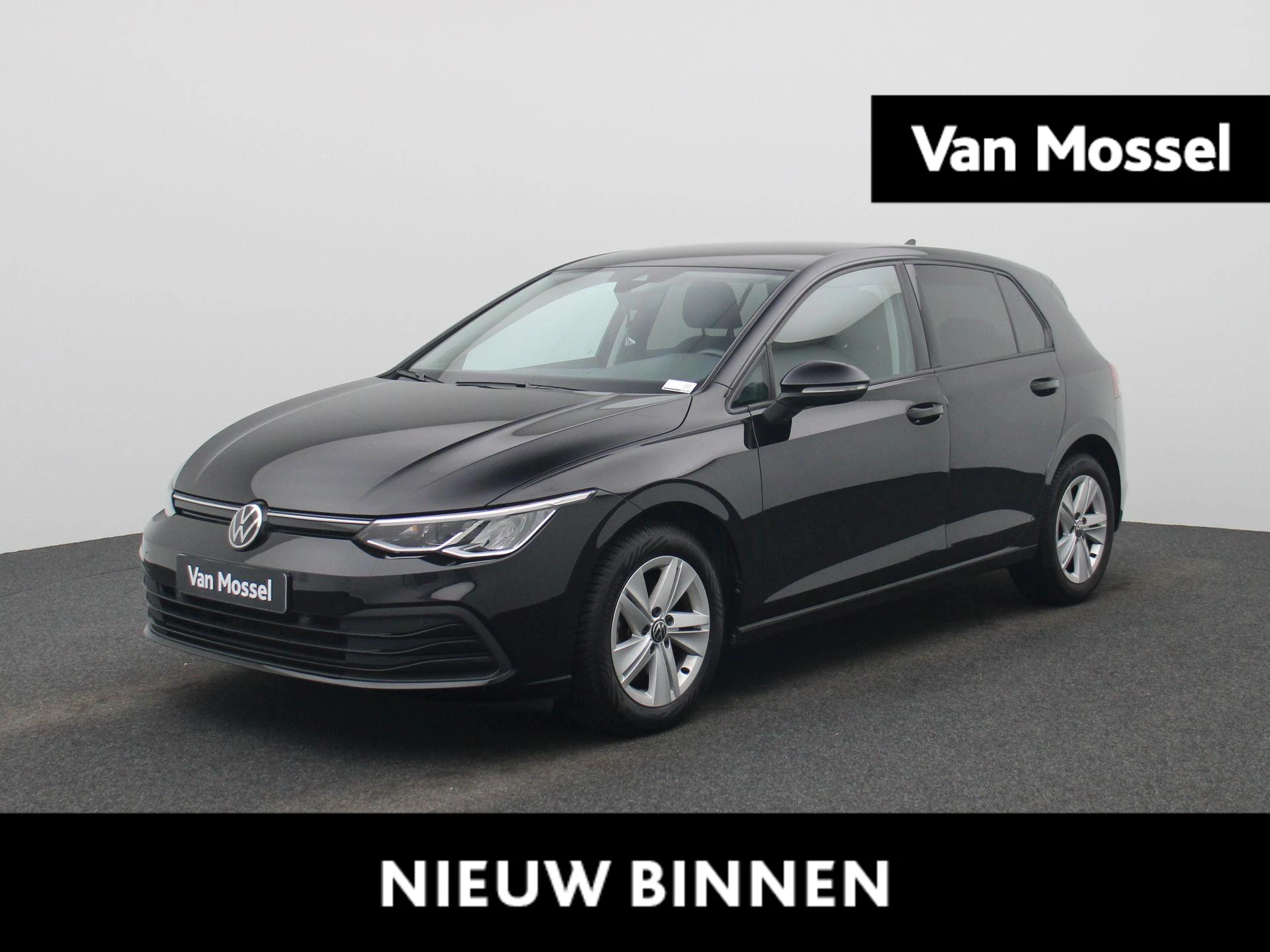 Volkswagen-Golf-image-0
