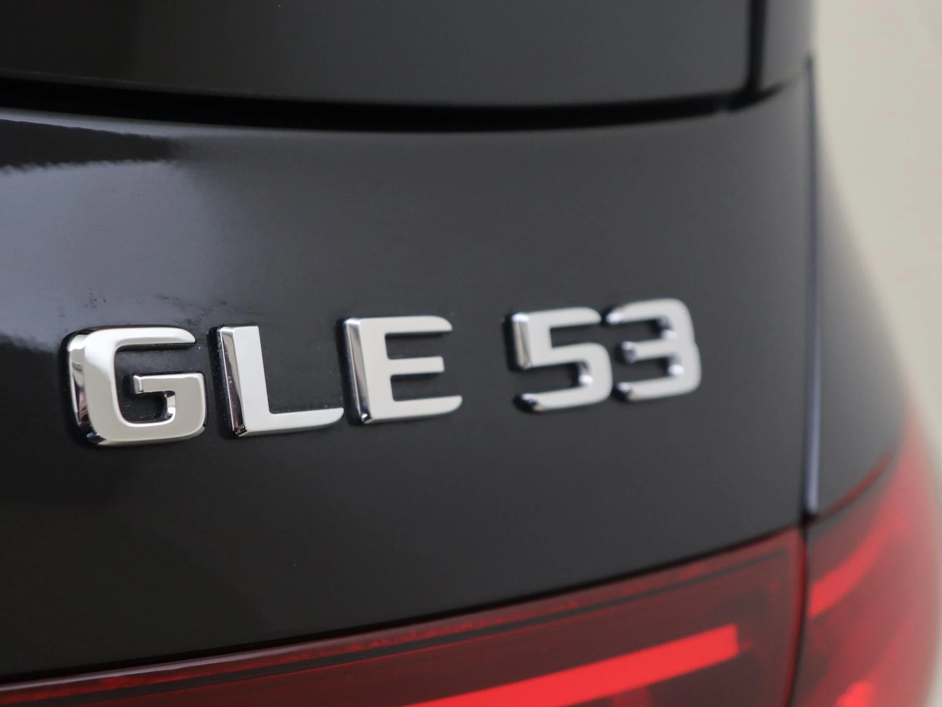 Mercedes-Benz-GLE-image-41
