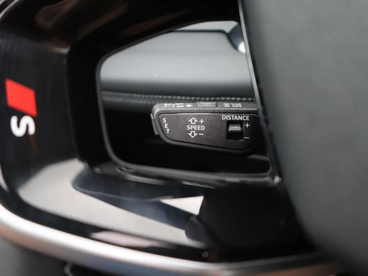 Audi-Q6 e-tron-image-17