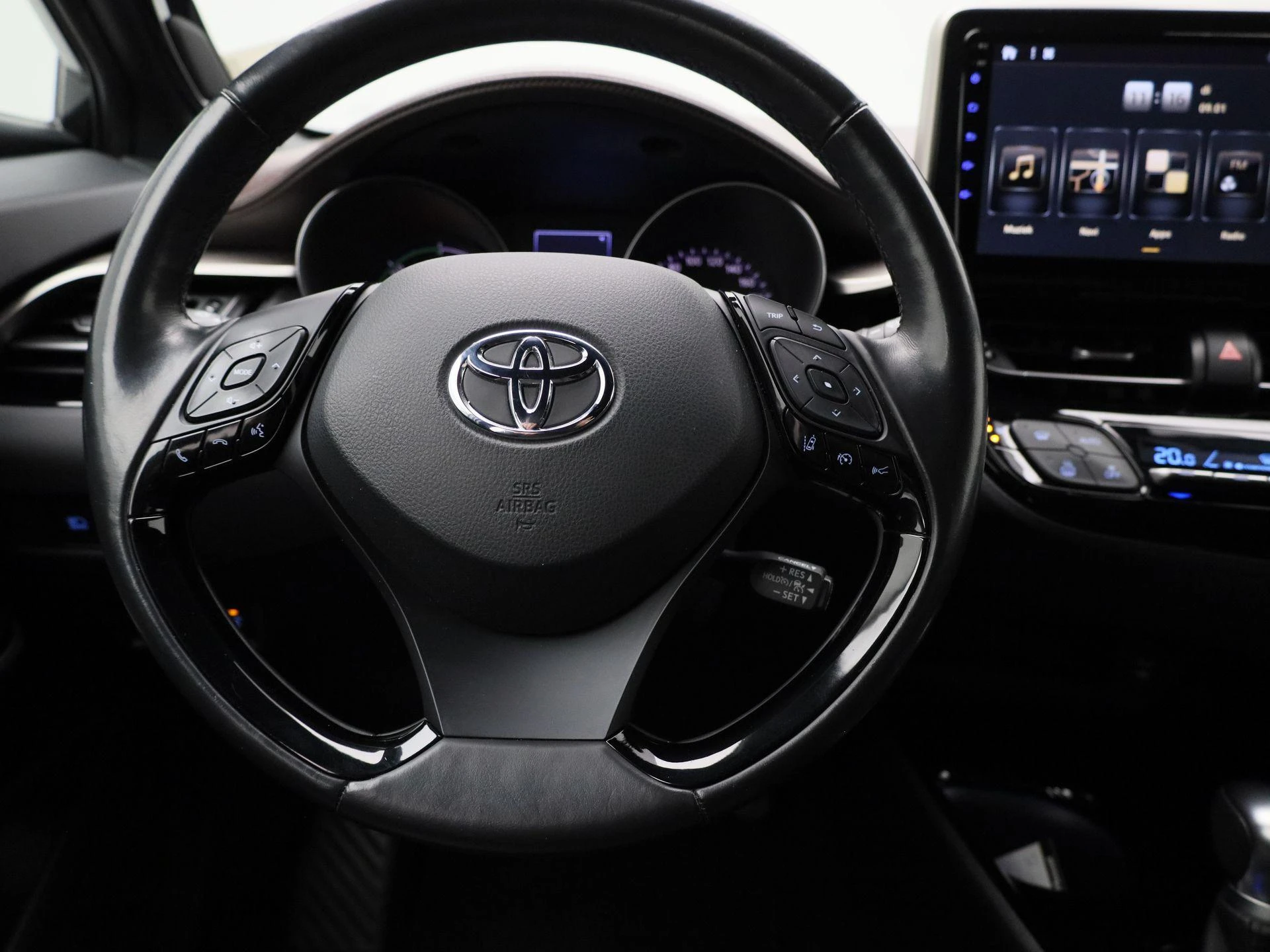 Toyota-C-HR-image-6