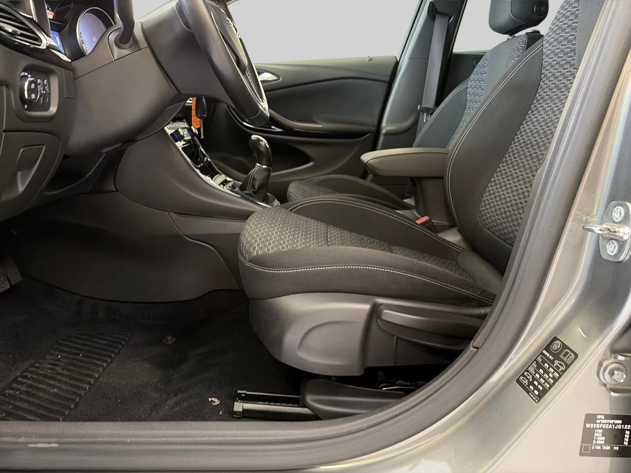 Opel-Astra-image-14