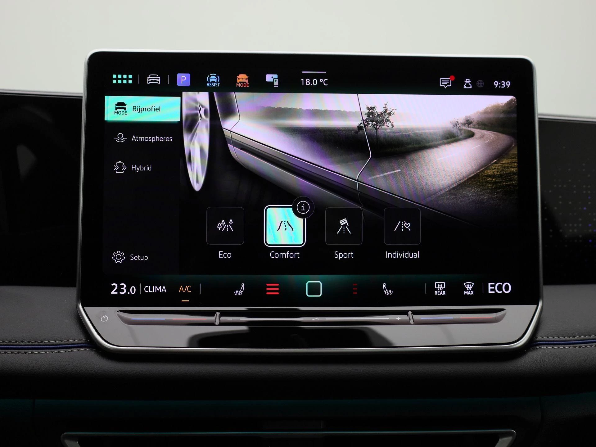 Volkswagen-Tiguan-image-26