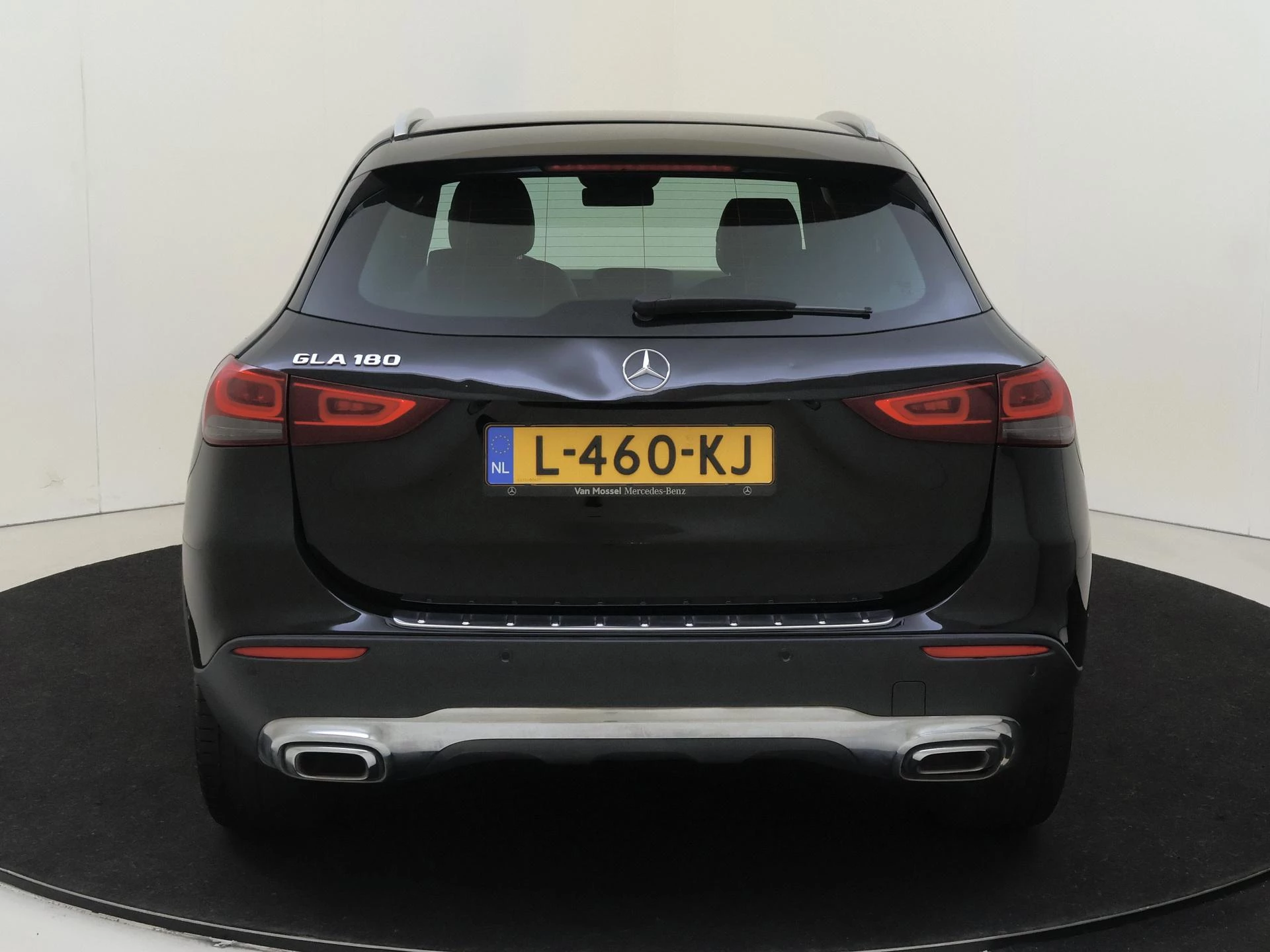 Mercedes-Benz GLA 180 Business Solution Luxury