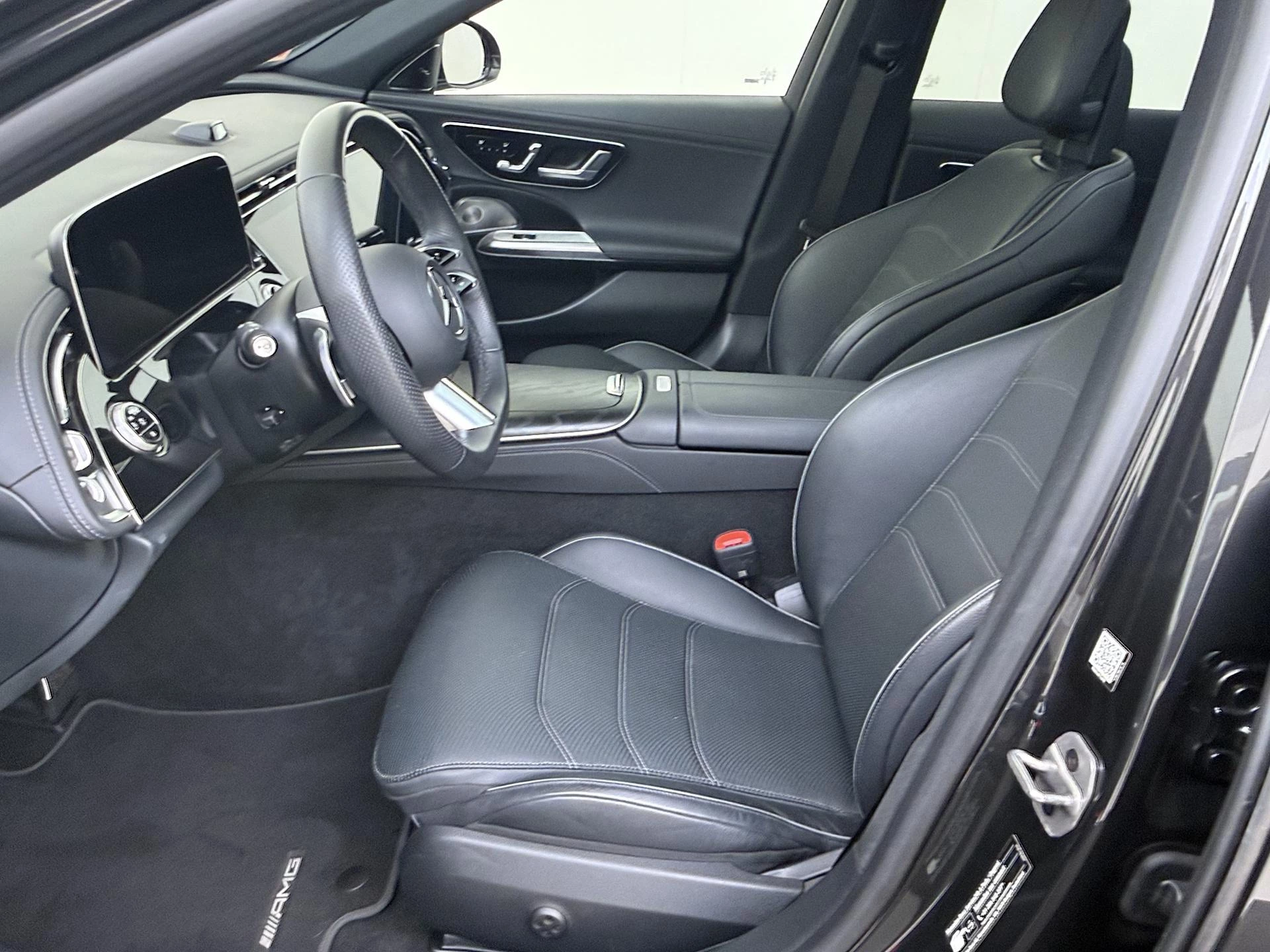 Mercedes-Benz-E-Klasse-image-10