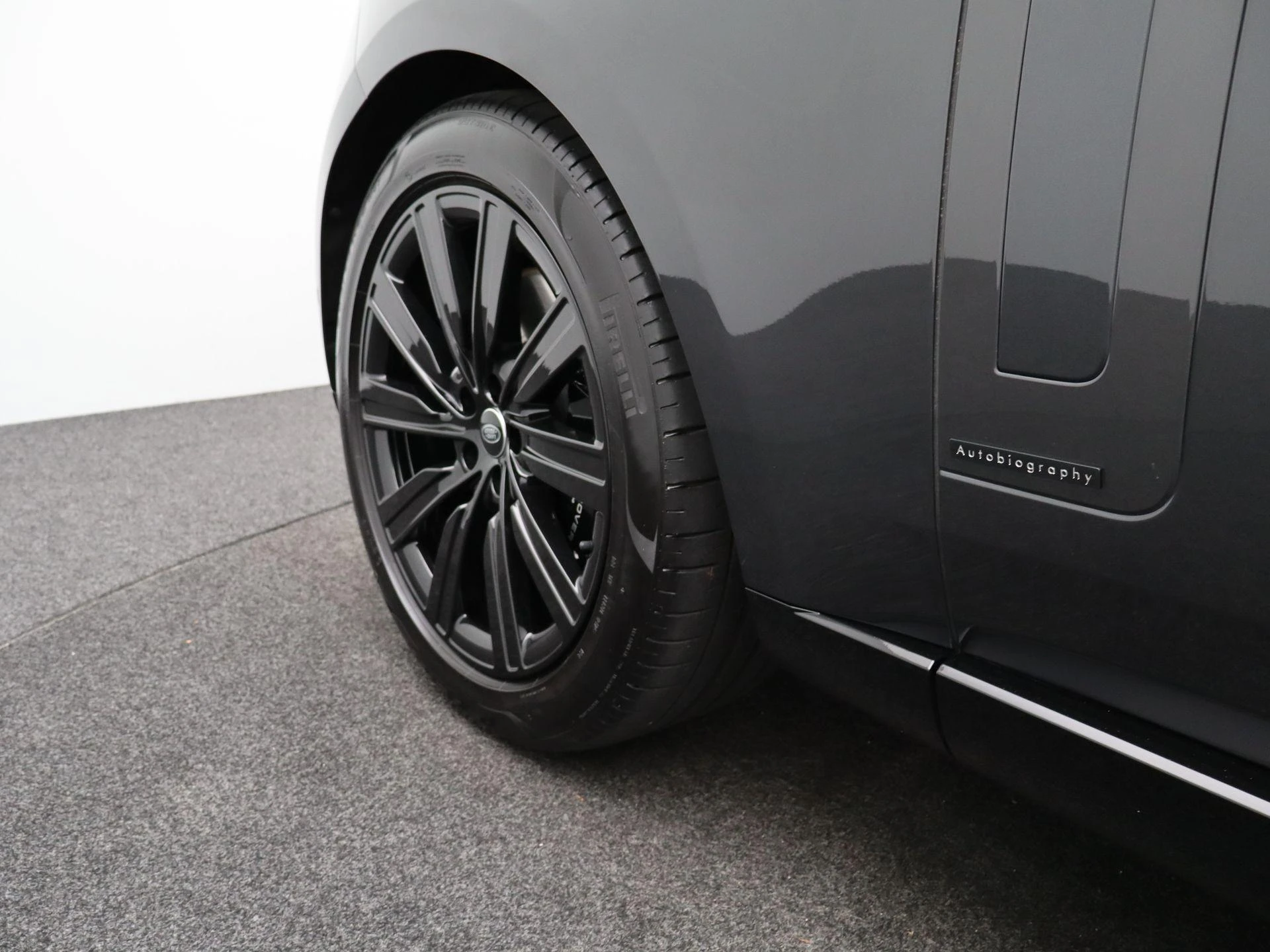 Land Rover-Range Rover-image-43
