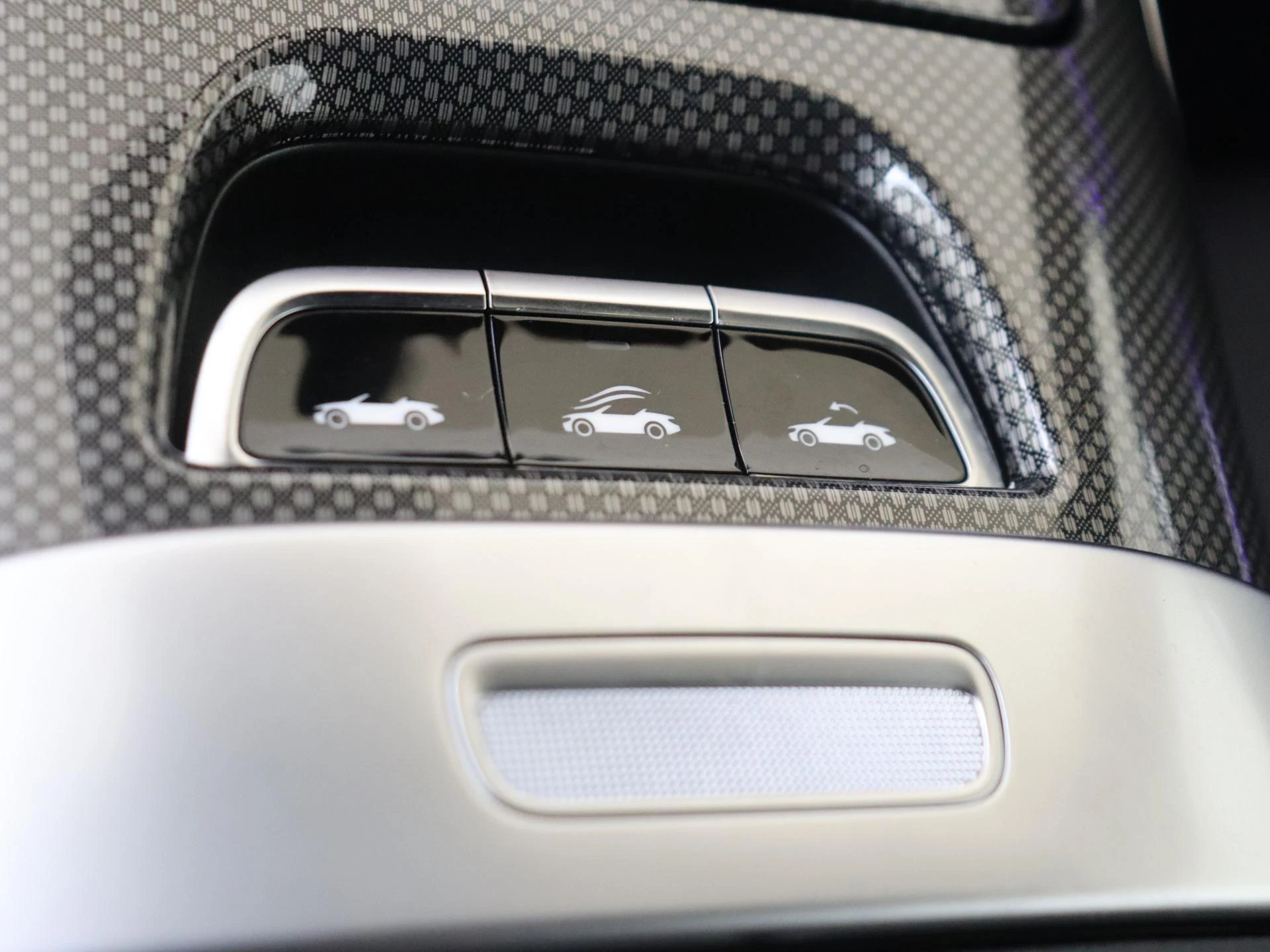 Mercedes-Benz-CLE-image-21