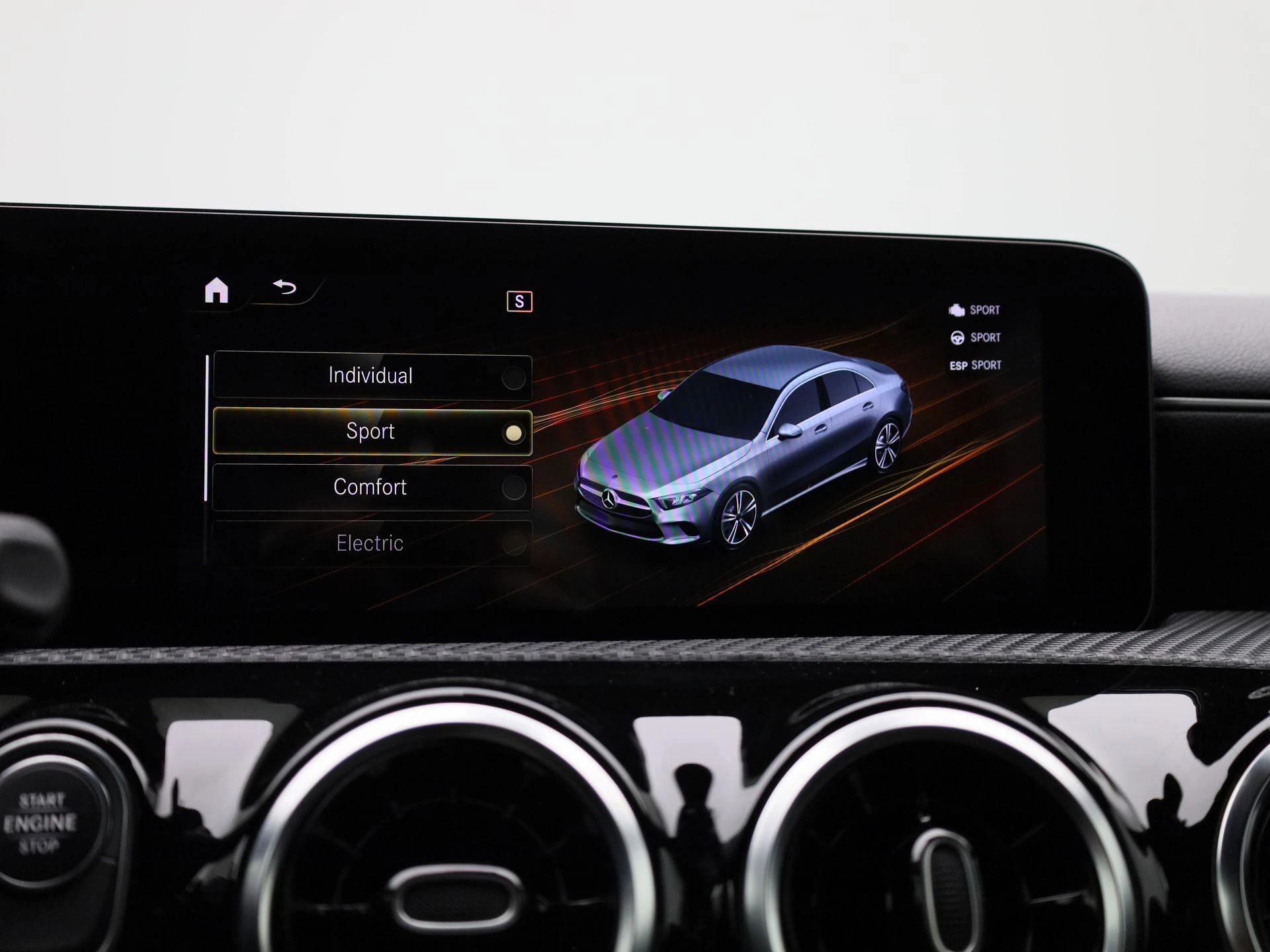 Mercedes-Benz-A-Klasse-image-22