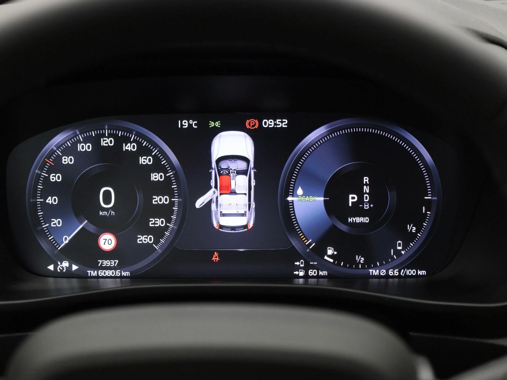 Volvo-XC40-image-7