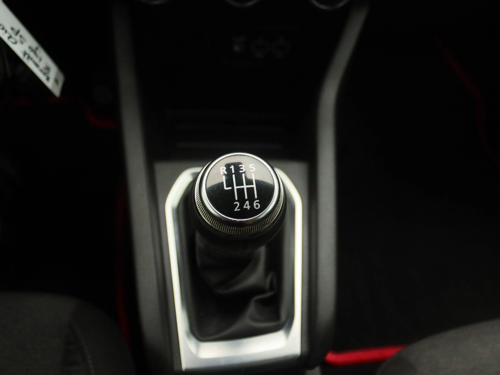 Renault-Clio-image-10