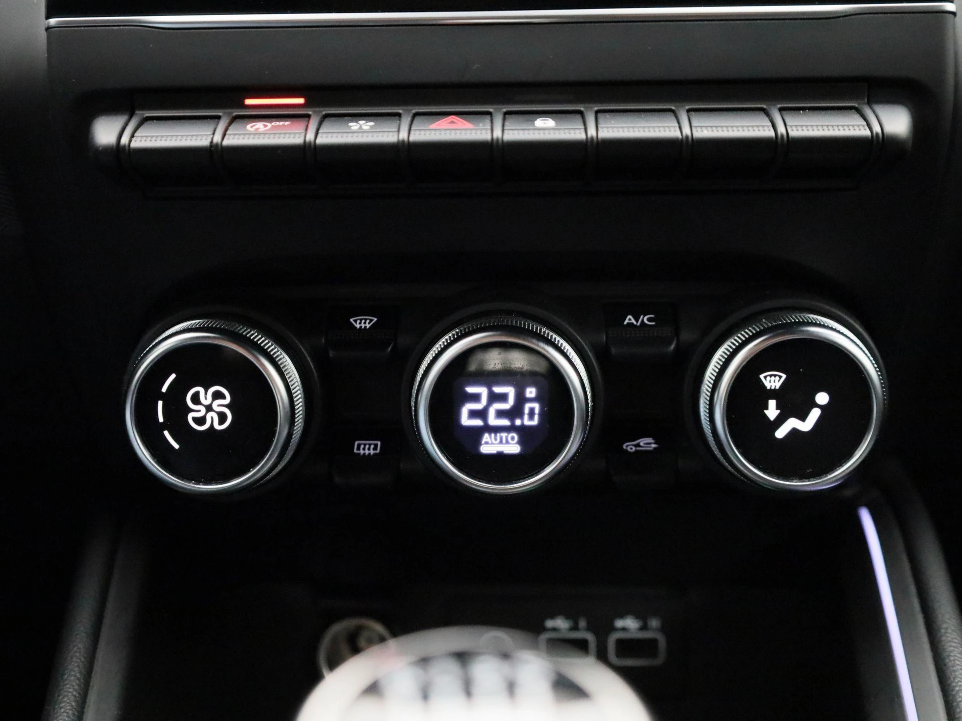 Renault-Clio-image-17