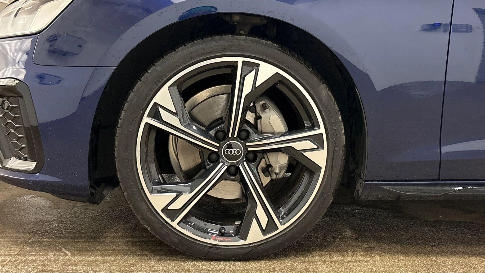Audi-A4-image-4