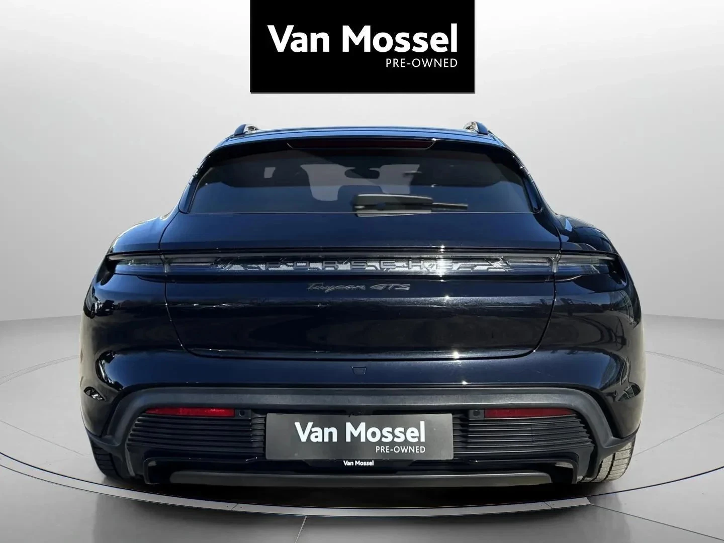 Porsche-Taycan-image-5