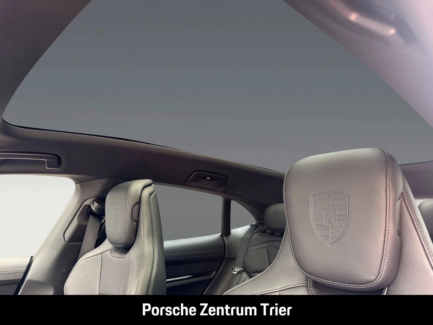 Porsche Taycan Sport Turismo Black Edition HA-Lenkung black edition