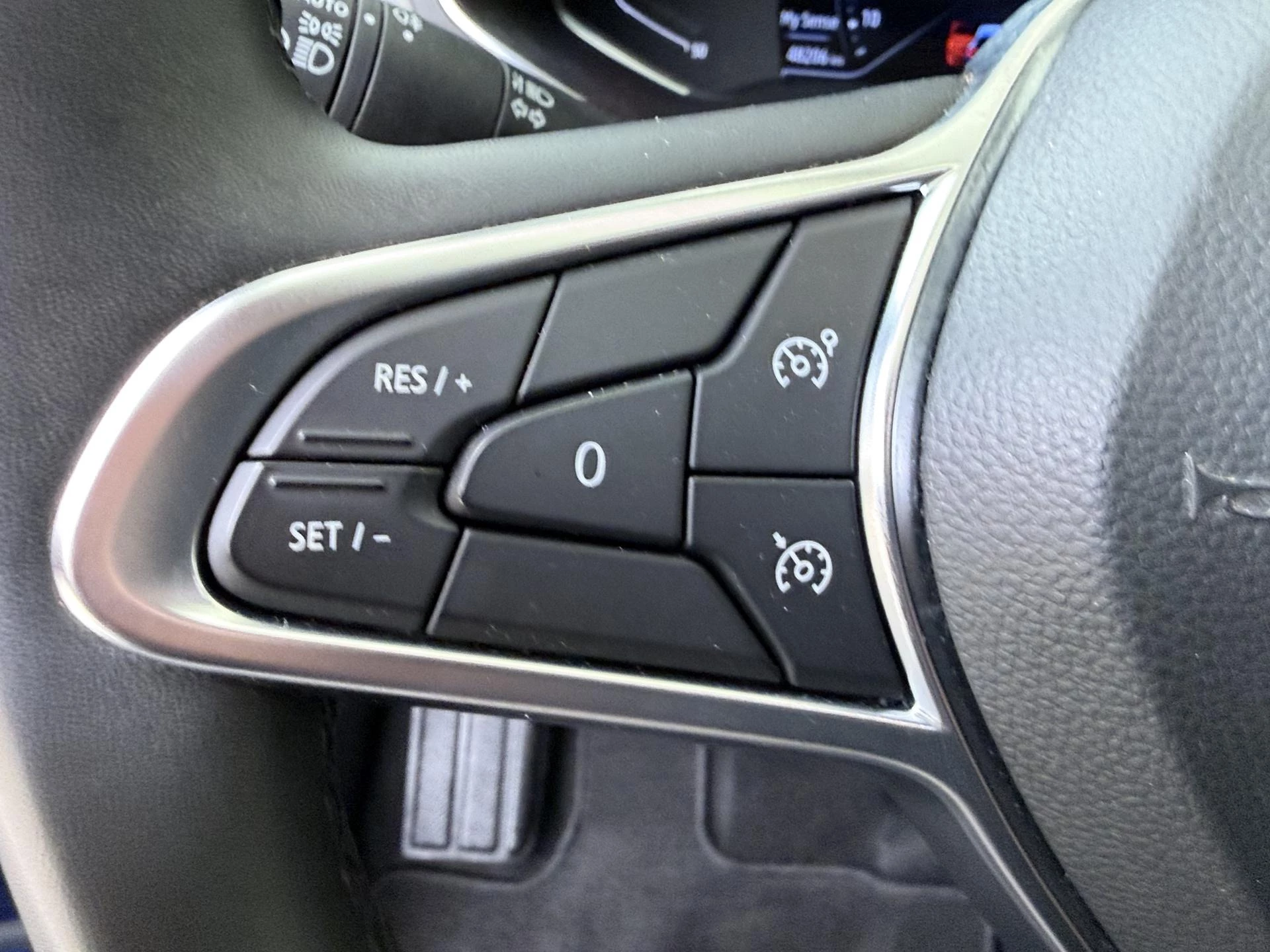 Renault-Captur-image-16