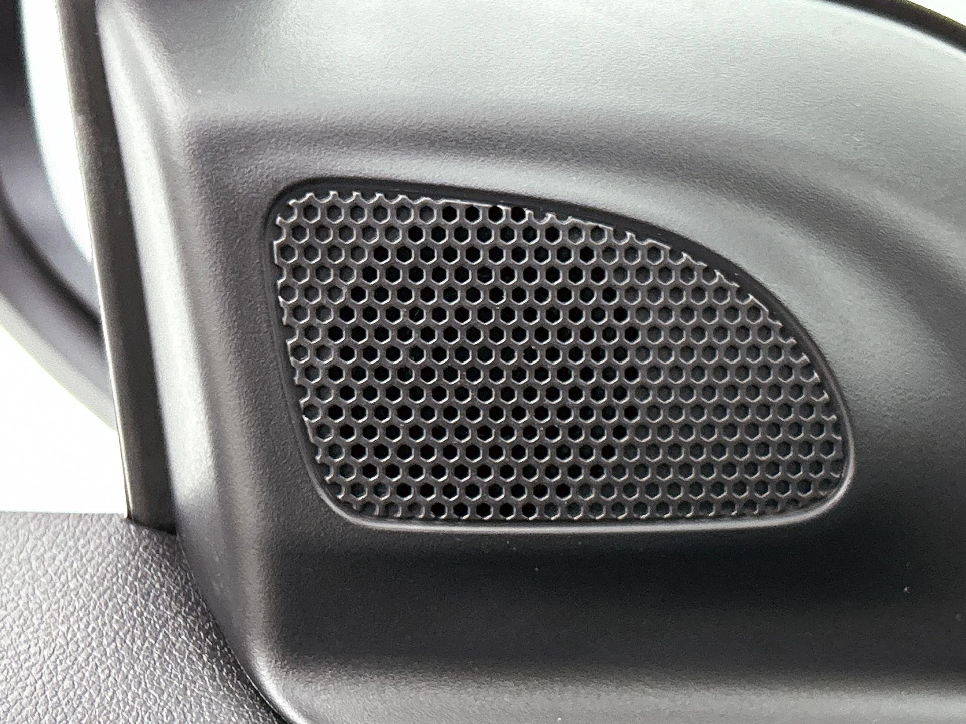 Opel-Combo-e-image-12