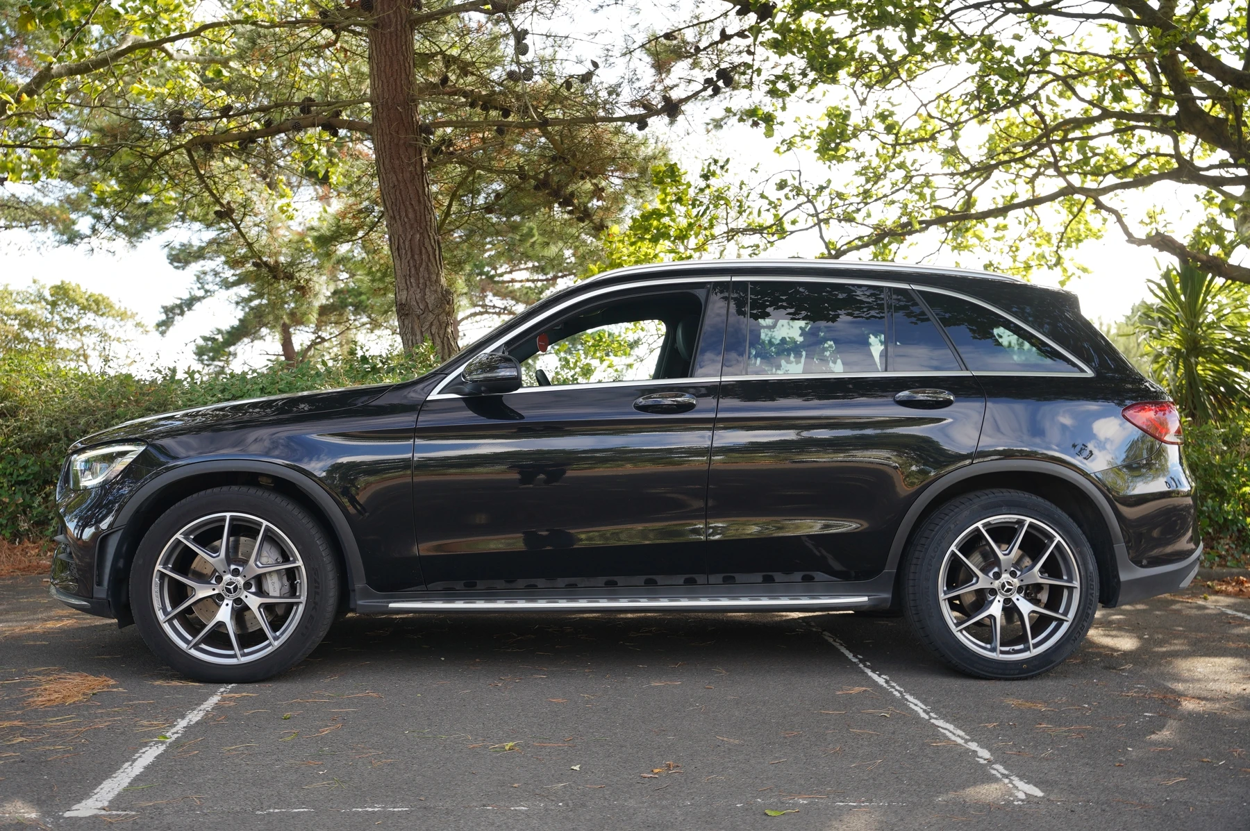 Mercedes-Benz-GLC-image-15