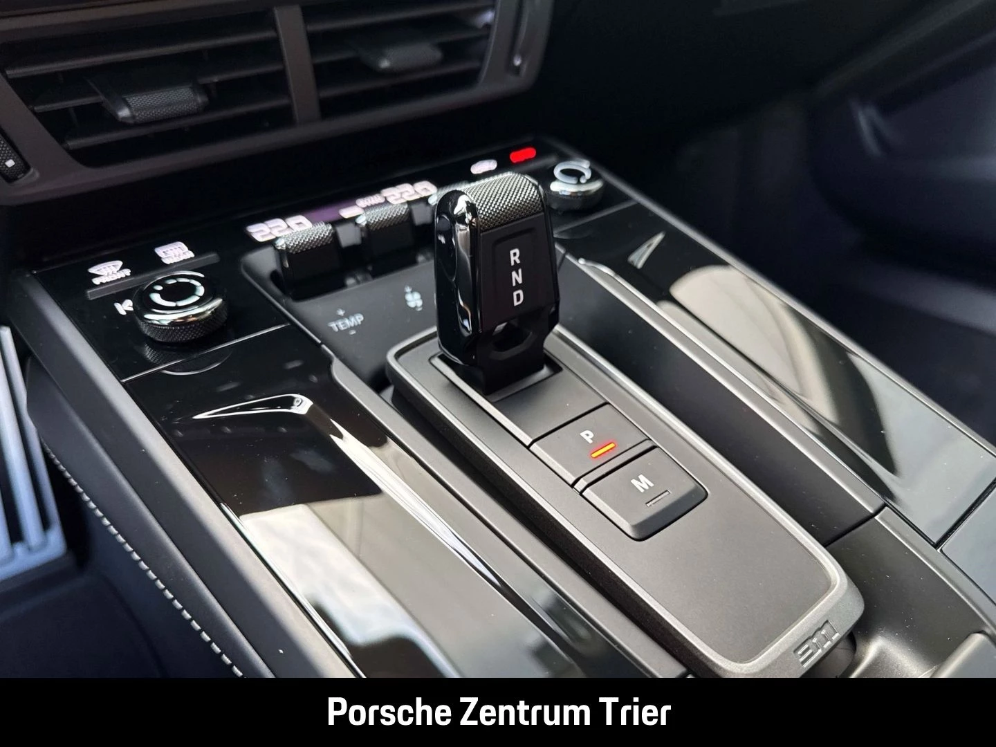 Porsche 911 992 Targa 4 GTS Burmester Clubleder LED