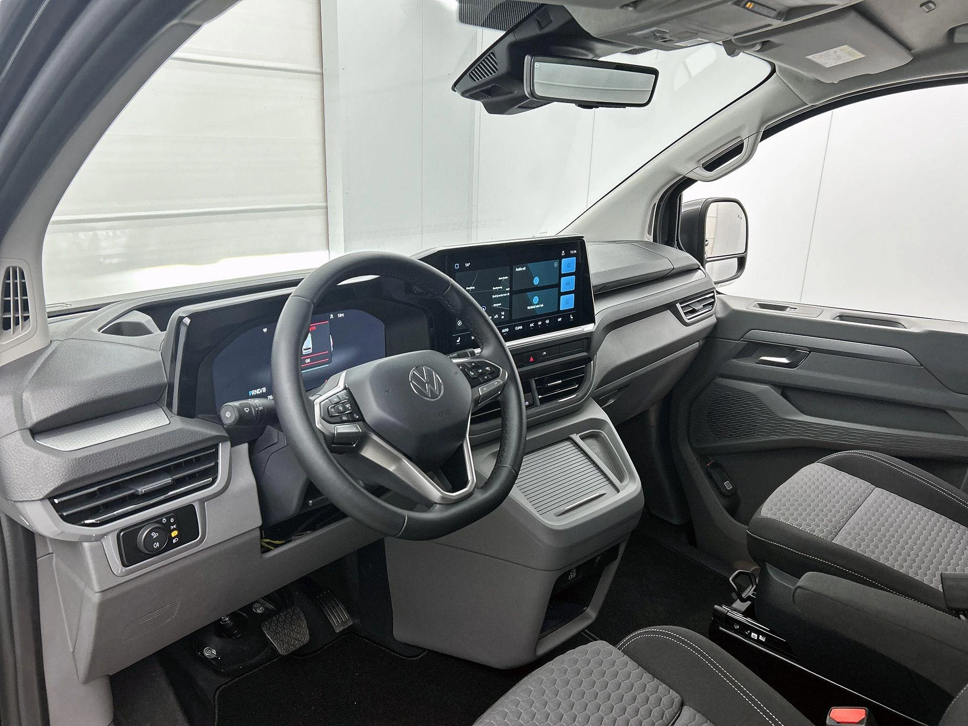Volkswagen e-Transporter Bulli L2H1 218PK