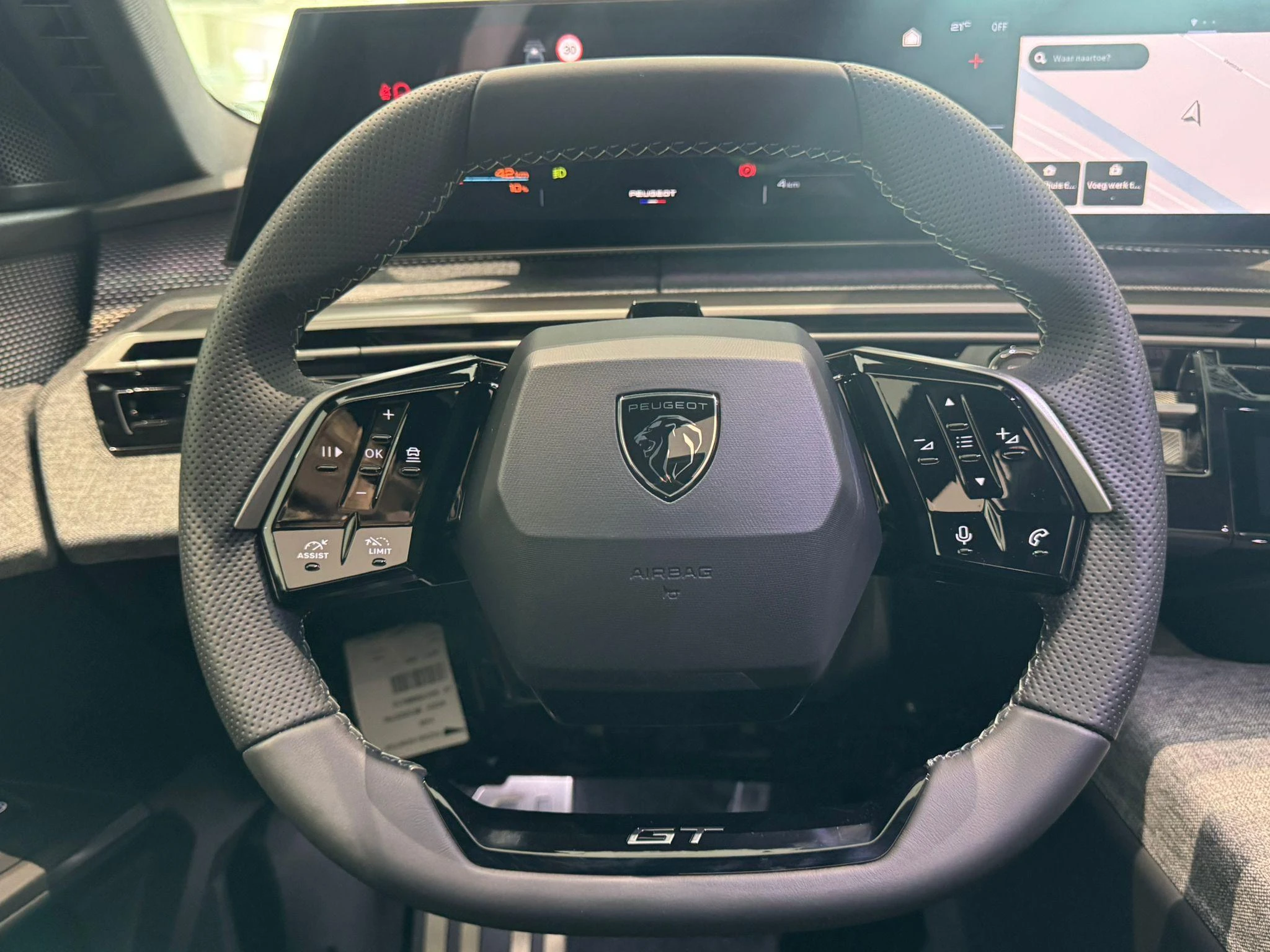 Peugeot-e-5008-image-16