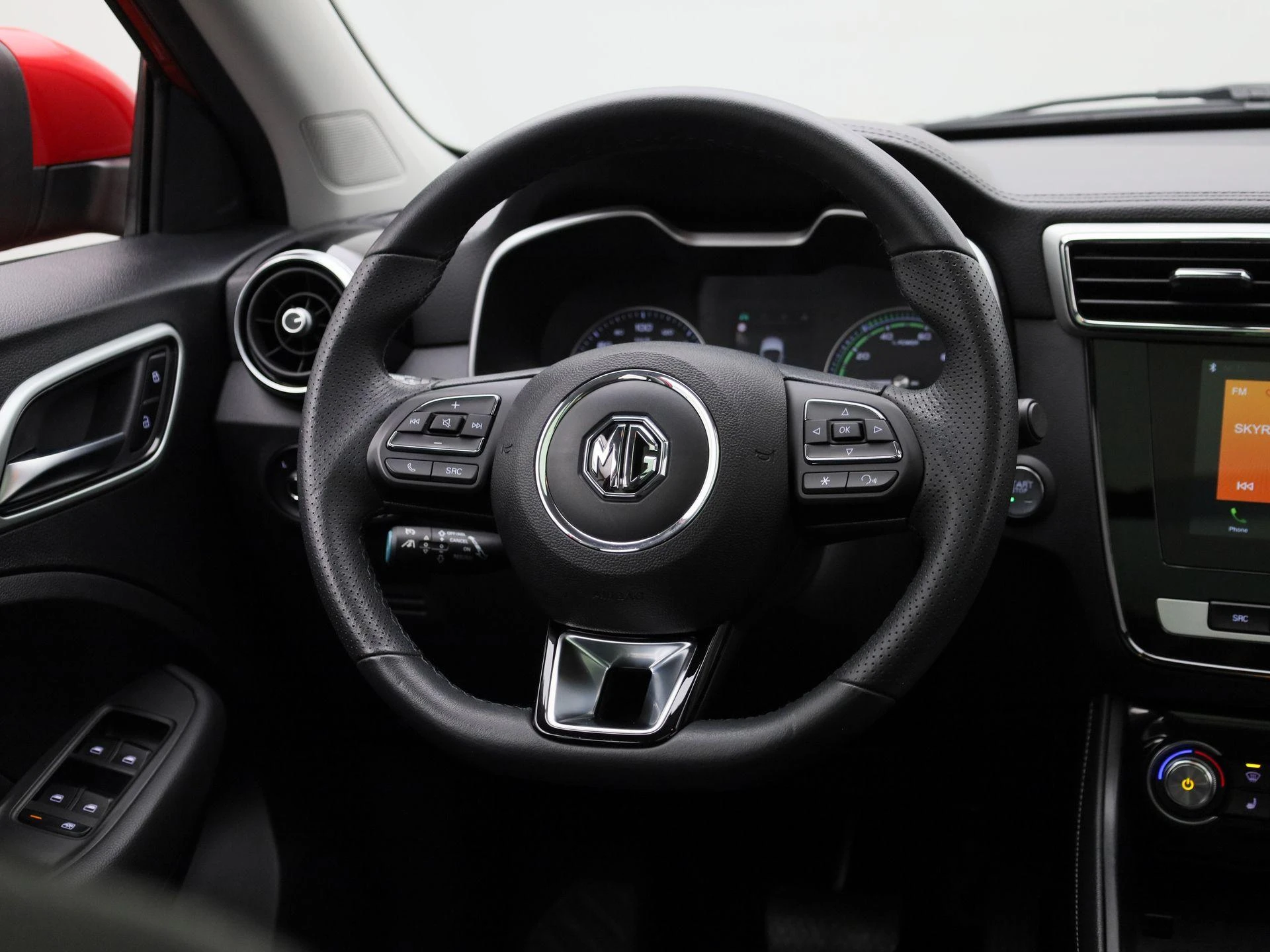 MG-ZS EV-image-10