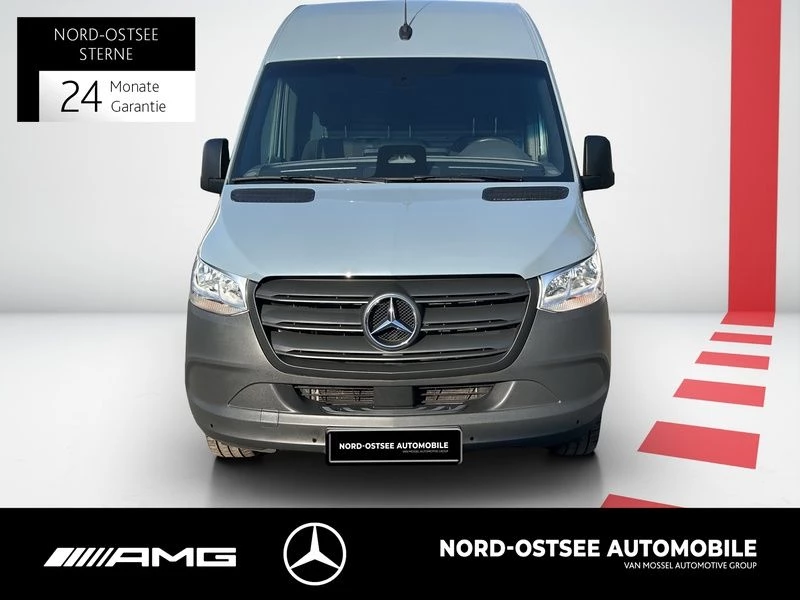Mercedes-Benz-Sprinter-image-5