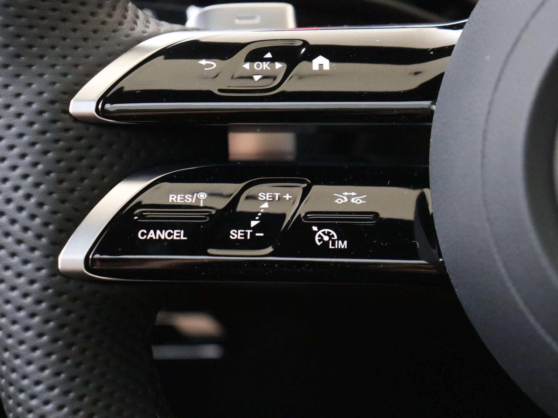 Mercedes-Benz E-Klasse 300 e Business Solution AMG
