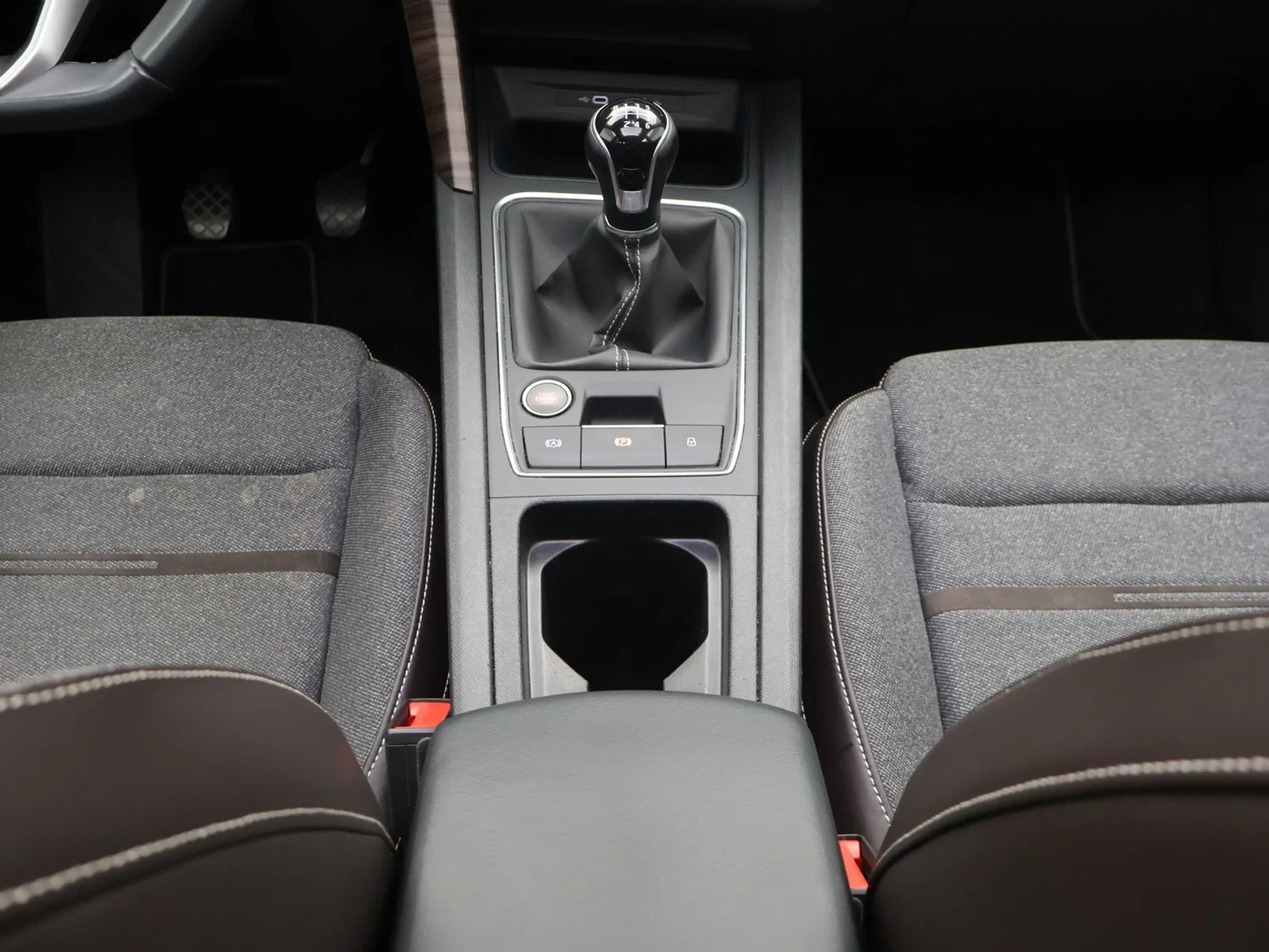 SEAT Leon ST Leon Break Xcellence 1.5TSI 150PK *PANODAK*TREKHAAK*CAMERA*PDC*ACC*NAVI*APP-CONNECT*...*