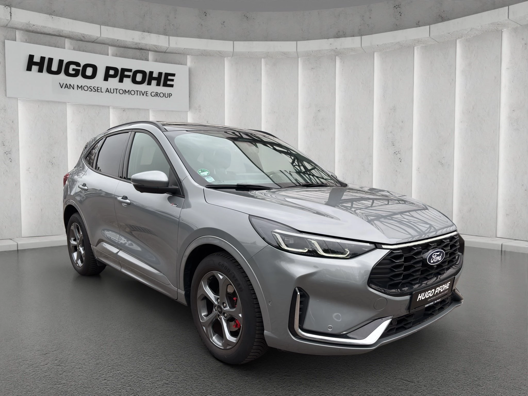 Ford Kuga ST-Line X Aut.*PANO*AHK*360GRAD*LED-MATRIX*NAVI*GRA*WINTER-PKT.