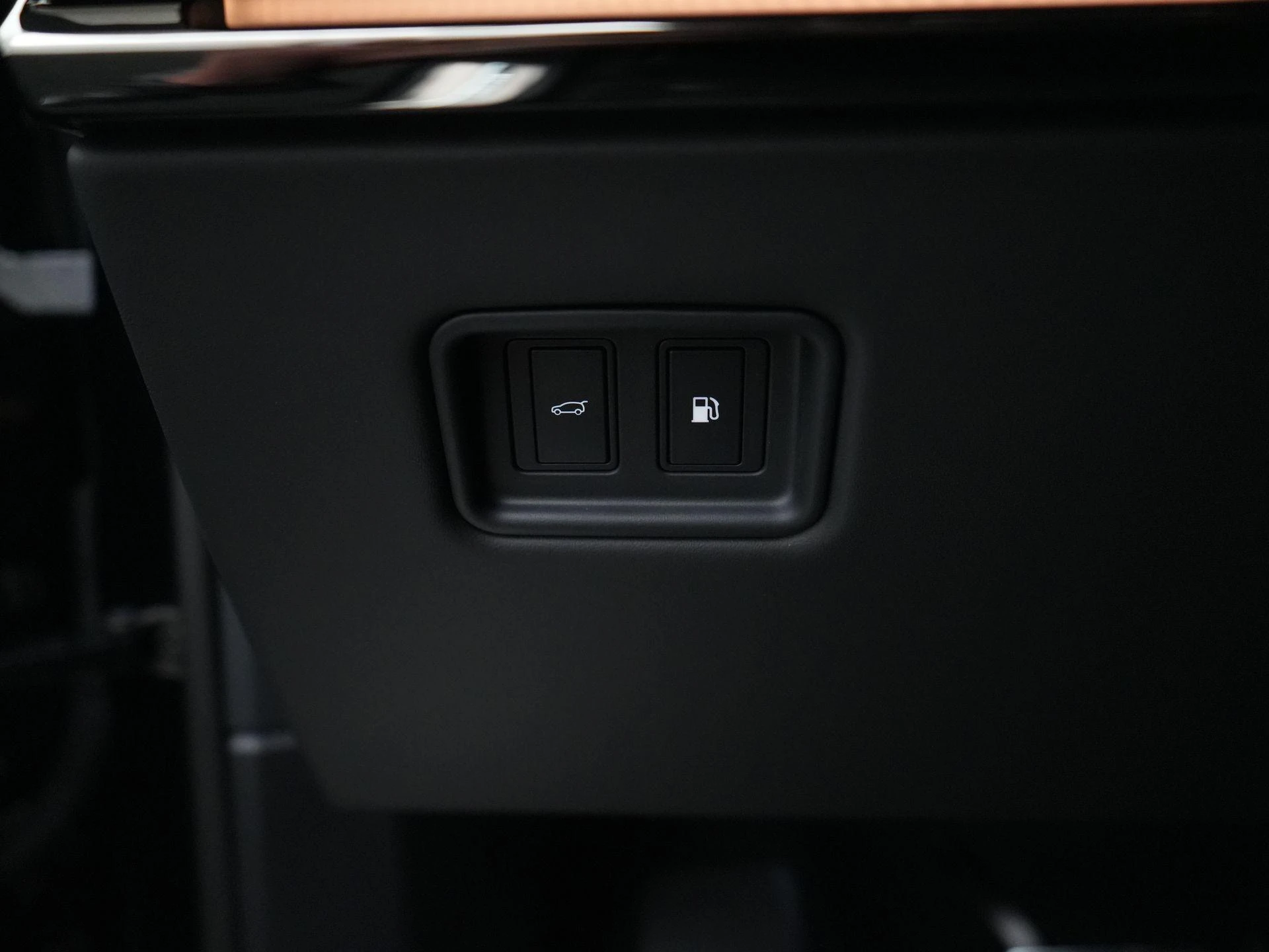 Land Rover-Range Rover Sport-image-16