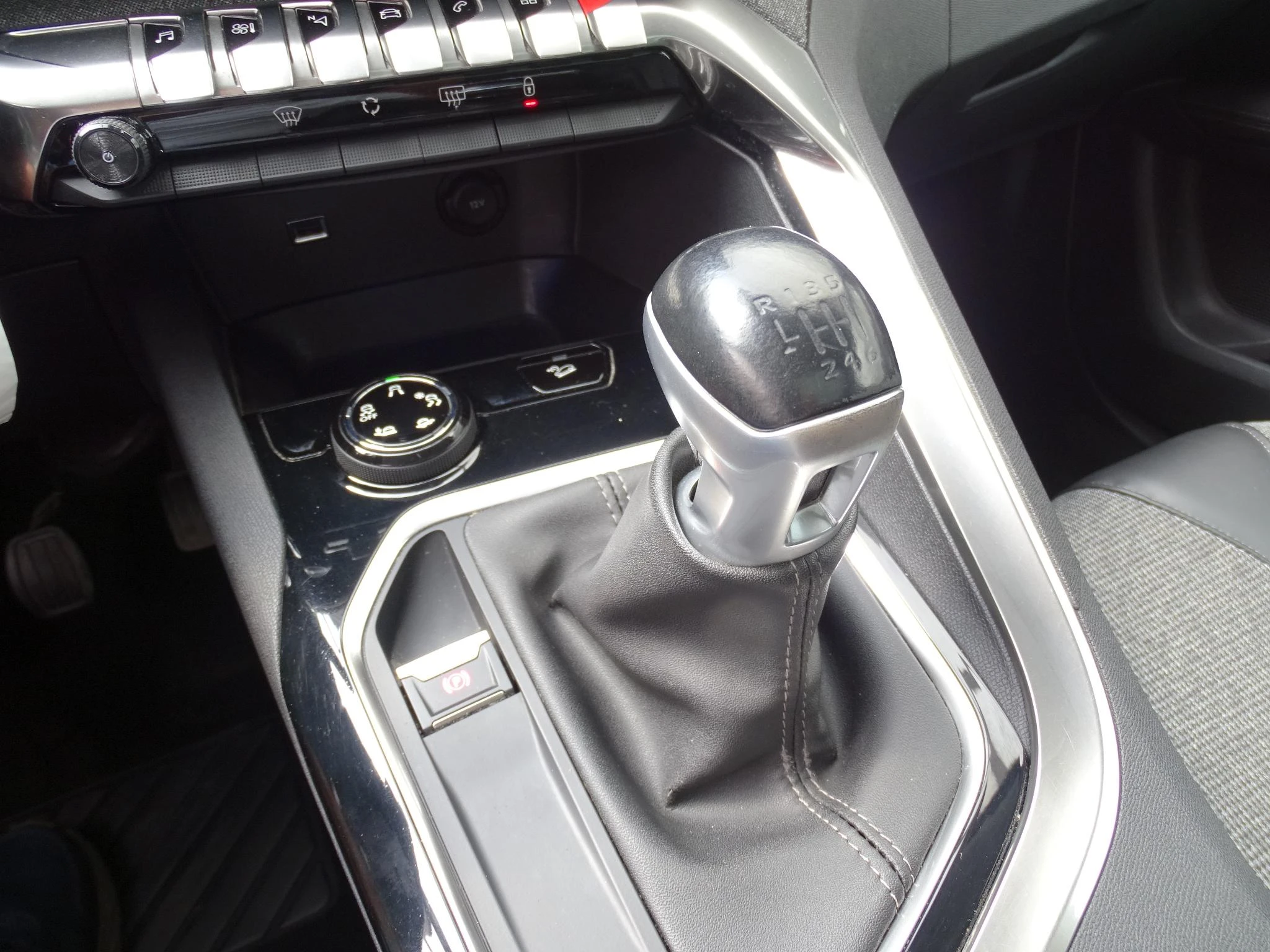 Peugeot 3008 1.2 T Crossway