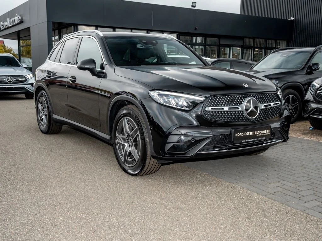 Mercedes-Benz-GLC 300 d-image-4